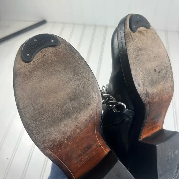 Givenchy Laura Black Chain Trimmed Leather Ankle Boots Womenโs Size 7-7.5 - Picture 7 of 12